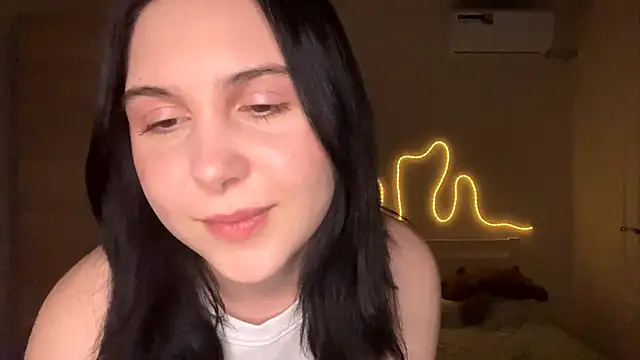 MyraLitterers online show from March 20, 2026, 5:18 pm