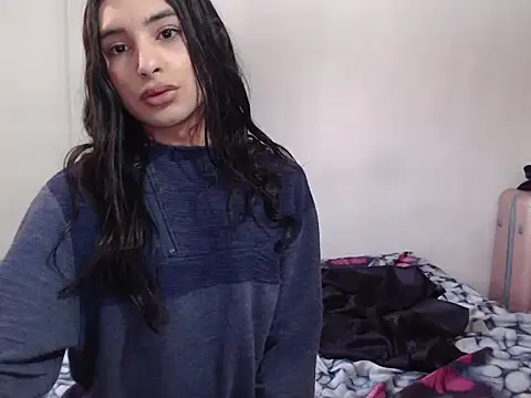  camila trans  online show from November 12, 2025, 5:24 pm