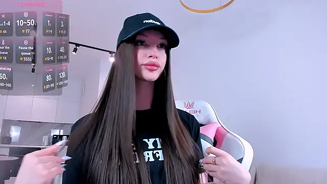 khloeforever online show from February 4, 2026, 8:03 pm