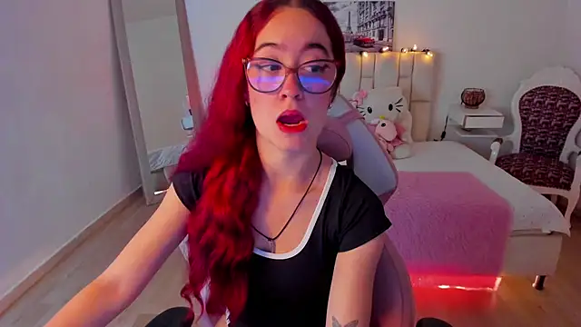 Amaraa couper1 online show from November 8, 2025, 3:18 am