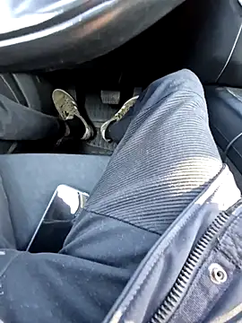 16enes16 online show from November 1, 2025, 12:29 pm