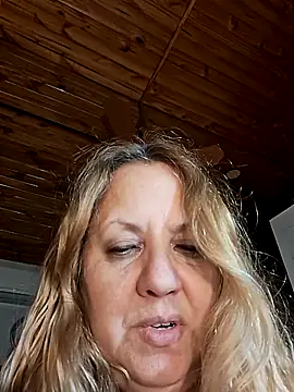 Snapshot of JennyInVegas chatting on October 20, 2025, 3:40 am JennyInVegas online show from October 20, 2025, 3:40 am