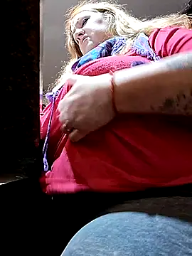 Snapshot of JennyInVegas chatting on October 30, 2025, 1:23 pm JennyInVegas online show from October 30, 2025, 1:23 pm