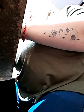 Snapshot of JennyInVegas chatting on November 25, 2025, 1:22 pm JennyInVegas online show from November 25, 2025, 1:22 pm