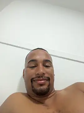 Snapshot of casalbrhot25 chatting on November 10, 2025, 1:04 am casalbrhot25 online show from November 10, 2025, 1:04 am