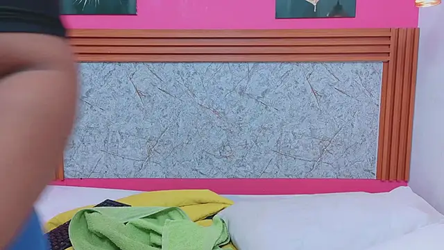 matureahomegirl online show from April 1, 2026, 2:45 am