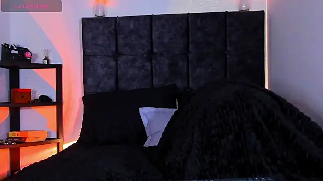 Theo Noxxx online show from October 21, 2025, 3:29 am