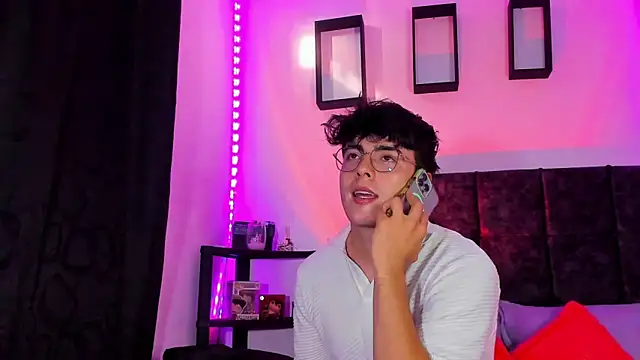 Theo Noxxx online show from October 28, 2025, 9:17 pm