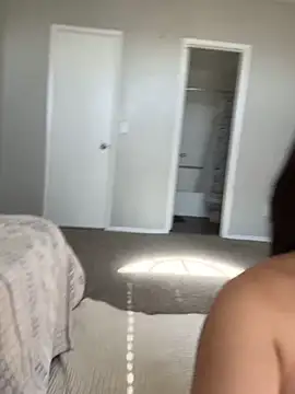babygirlesme online show from May 8, 2026, 3:28 pm