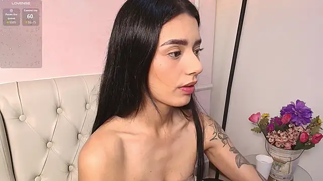 Scarlett Keller online show from December 5, 2025, 5:20 pm