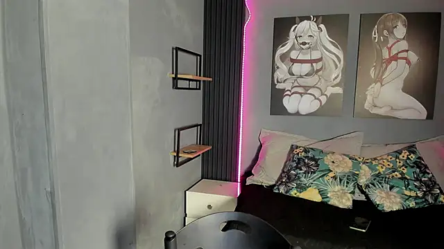 Sweet sumisive online show from November 17, 2025, 3:40 pm