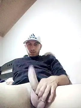 villamarinalvarez25 online show from October 19, 2025, 1:39 am