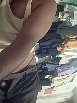 RNlov online show from November 3, 2025, 12:24 am