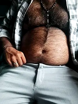 DesiBlackBull online show from December 1, 2025, 10:20 am