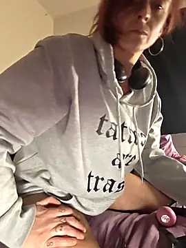 LoveLibz169 online show from April 19, 2026, 8:13 am