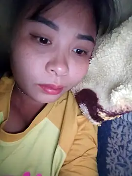 Squirrel-Pear online show from November 14, 2025, 9:57 pm