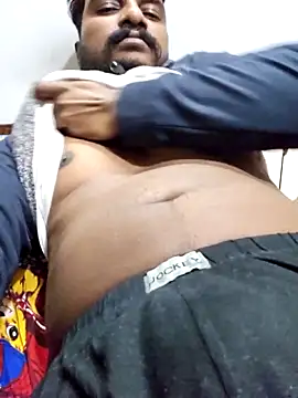 rahulsexyb online show from December 2, 2025, 8:59 pm