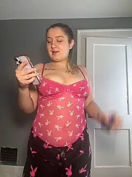 Kayliee420 online show from December 3, 2025, 6:50 pm