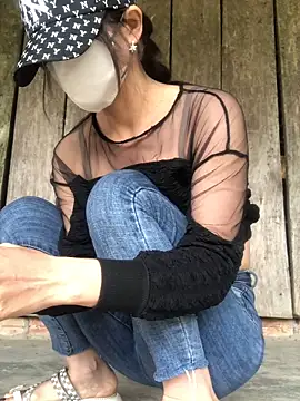 Kylie beem online show from March 4, 2026, 2:17 am