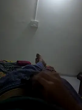 sugar seeker online show from November 3, 2025, 5:03 pm