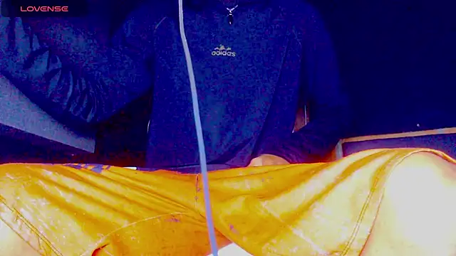 Snapshot of Anaconda_larga chatting on February 1, 2026, 12:59 pm Anaconda larga online show from February 1, 2026, 12:59 pm