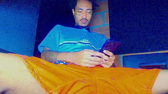 Snapshot of Anaconda_larga chatting on February 3, 2026, 1:49 pm Anaconda larga online show from February 3, 2026, 1:49 pm