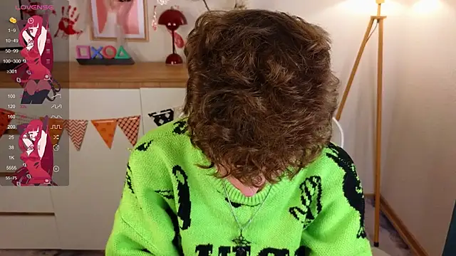 crisp1n online show from November 7, 2025, 3:12 pm