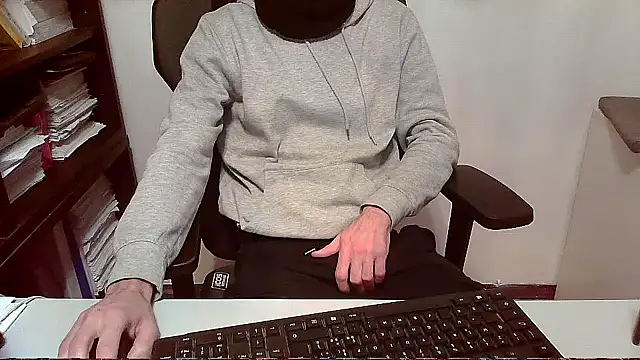 topg84 online show from November 27, 2025, 6:32 pm