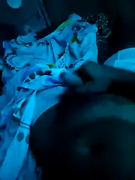 Snapshot of papi420dj chatting on December 2, 2025, 3:45 am papi420dj online show from December 2, 2025, 3:45 am