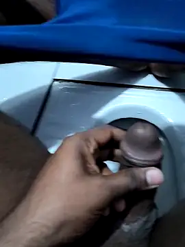 67yoki online show from November 6, 2025, 10:32 pm