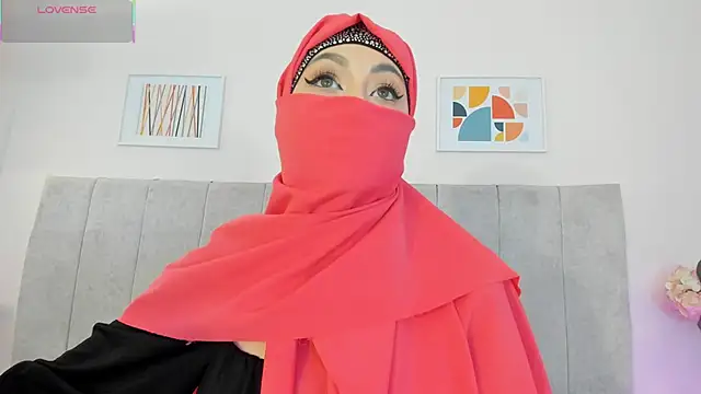 fatiima  online show from April 15, 2026, 6:59 pm