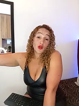 MilfTammyJones69 online show from October 21, 2025, 7:36 pm
