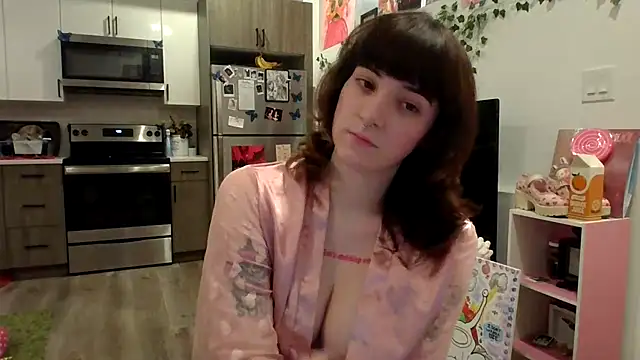 Trickylucy555 online show from November 5, 2025, 9:31 am