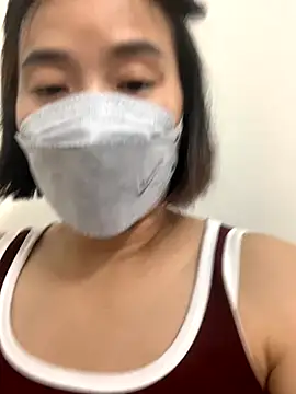 Snapshot of HinayLa chatting on October 19, 2025, 1:23 pm HinayLa online show from October 19, 2025, 1:23 pm