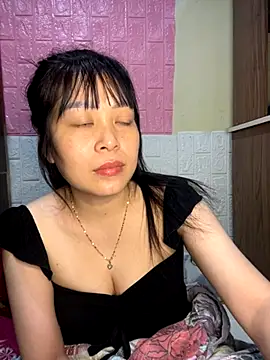 Butterfly kee online show from November 2, 2025, 7:11 am