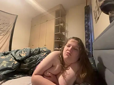 Scarletcum22 online show from February 10, 2026, 7:23 am