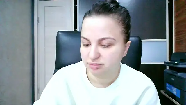 Denalynn online show from February 24, 2026, 1:47 am