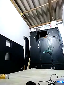 LyliaWood online show from October 20, 2025, 2:12 am