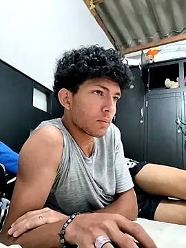 LyliaWood online show from October 23, 2025, 2:33 am