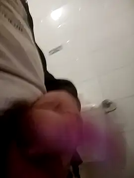 Romaeterna  online show from November 4, 2025, 5:12 pm