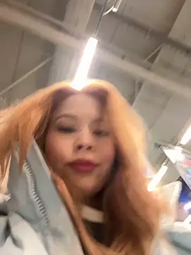 Snapshot of Eliiizaaa chatting on November 12, 2025, 9:25 pm Eliiizaaa online show from November 12, 2025, 9:25 pm