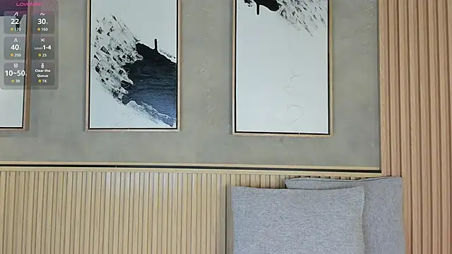 Lily Vale online show from November 21, 2025, 7:23 pm