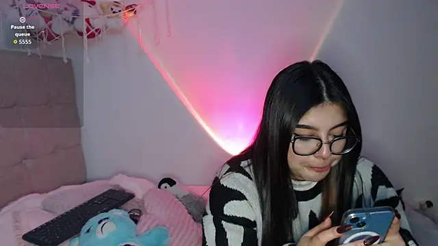 Ayleen Honey online show from October 25, 2025, 4:31 am