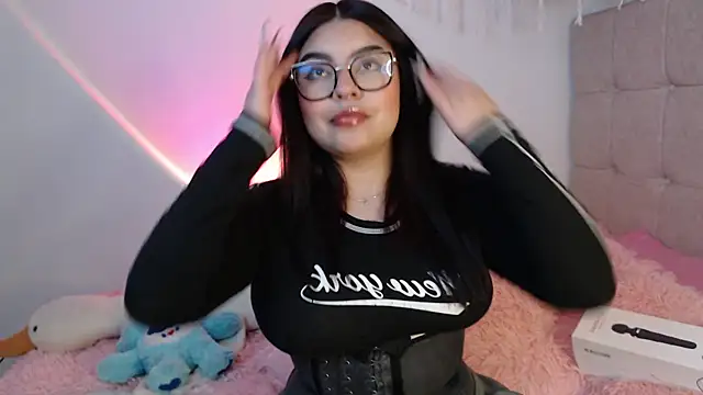 Ayleen Honey online show from November 13, 2025, 2:43 am