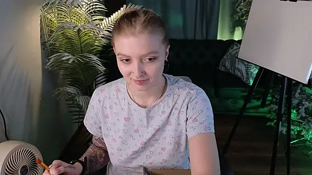 Kiki shay online show from December 22, 2025, 10:07 pm