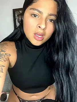 morenaQueen  online show from December 2, 2025, 6:36 pm