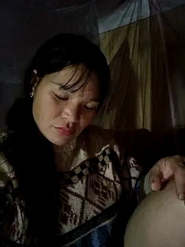 chipu06 online show from November 17, 2025, 2:45 pm