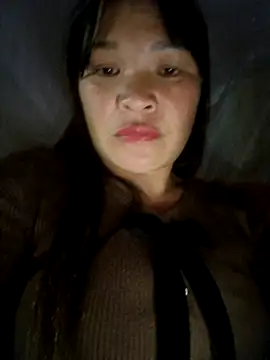 chipu06 online show from December 2, 2025, 2:23 pm