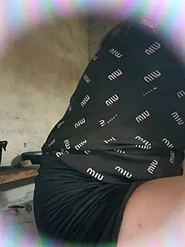 chipu06 online show from June 18, 2026, 4:02 am