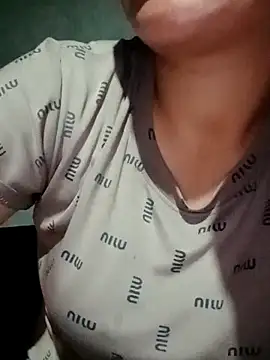 chipu06 online show from July 20, 2026, 12:18 pm